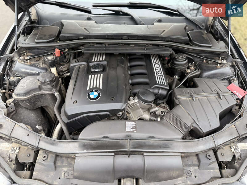 Седан BMW 3 Series 2011 в Днепре