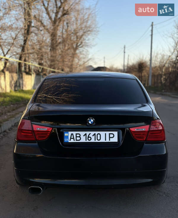 Седан BMW 3 Series 2005 в Могилев-Подольске