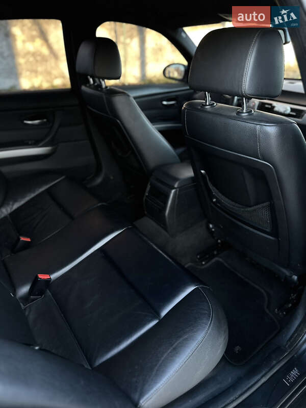 Седан BMW 3 Series 2005 в Могилев-Подольске