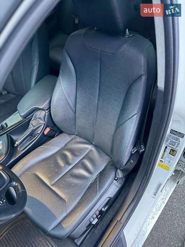 Седан BMW 3 Series 2014 в Києві фото 21 Седан BMW 3 Series 2014 в Києві