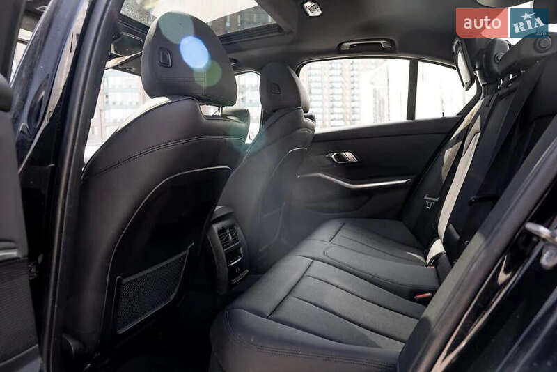 Седан BMW 3 Series 2021 в Бурлацкой Балке