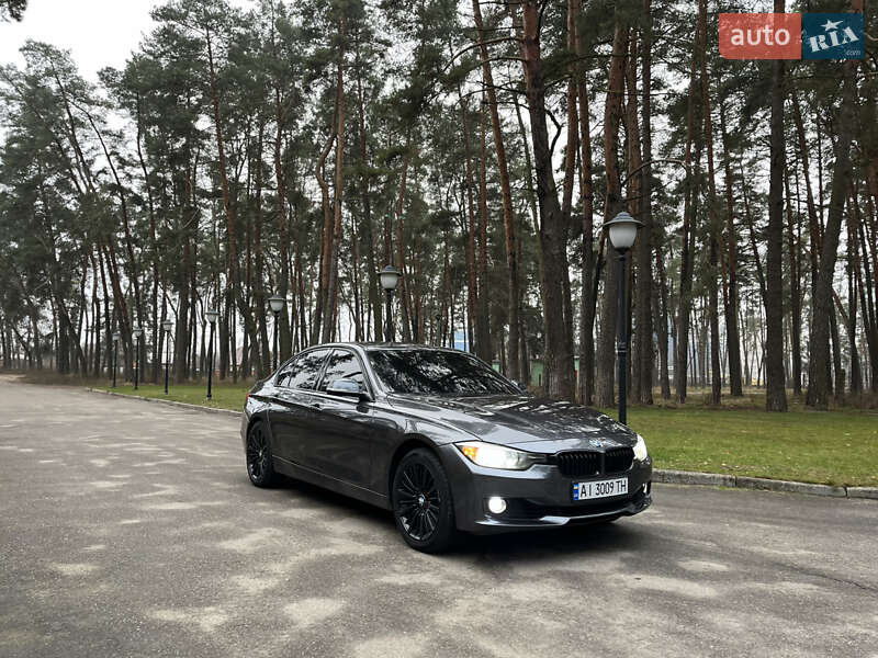 Седан BMW 3 Series 2013 в Чернигове