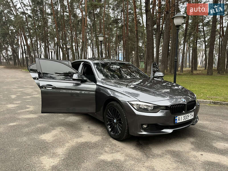 Седан BMW 3 Series 2013 в Чернигове