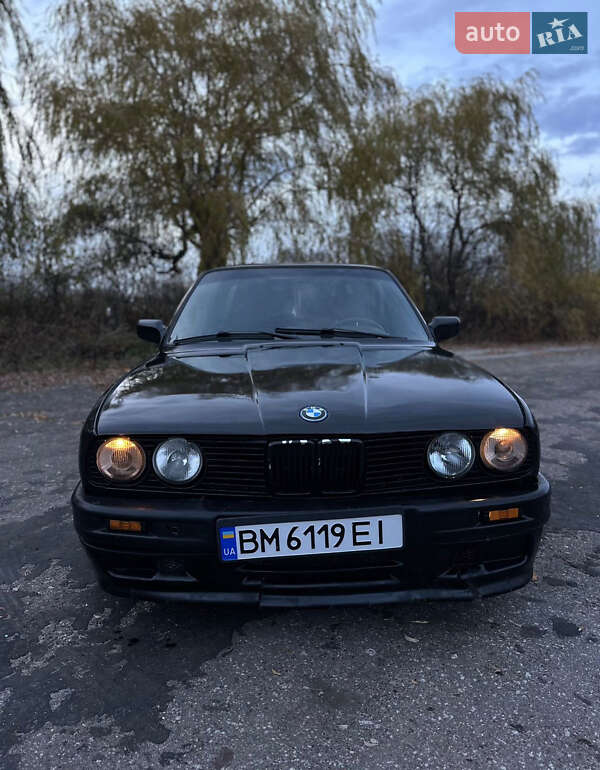 Седан BMW 3 Series 1988 в Кременці