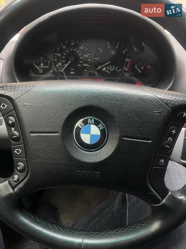 Універсал BMW 3 Series 2001 в Києві