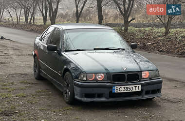Седан BMW 3 Series 1993 в Ровно