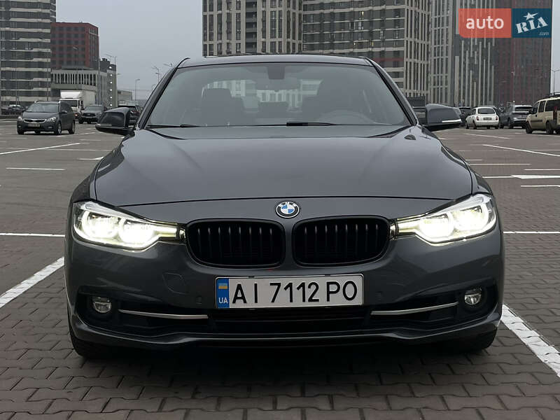 Седан BMW 3 Series 2015 в Києві