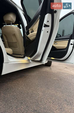 Седан BMW 3 Series 2017 в Кам'янському