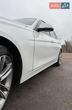 Седан BMW 3 Series 2017 в Кам'янському
