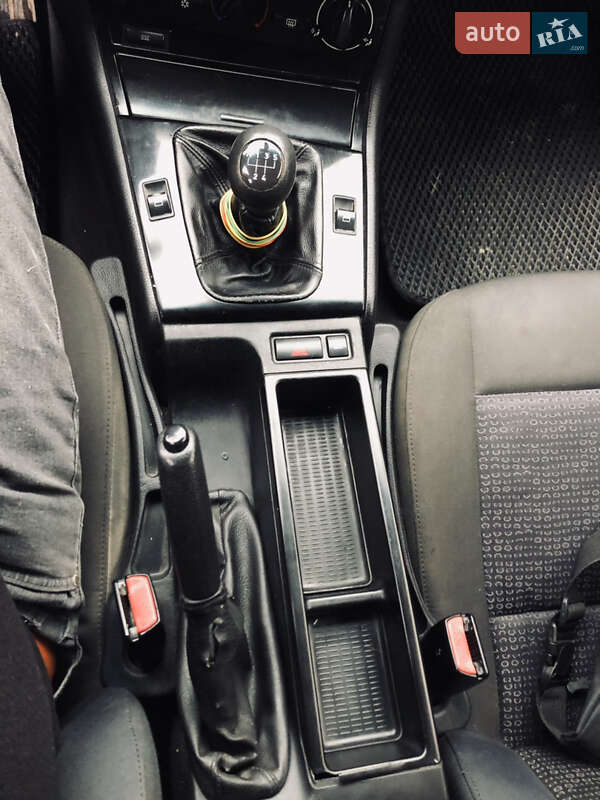 Седан BMW 3 Series 2002 в Івано-Франківську фото 14 Седан BMW 3 Series 2002 в Івано-Франківську