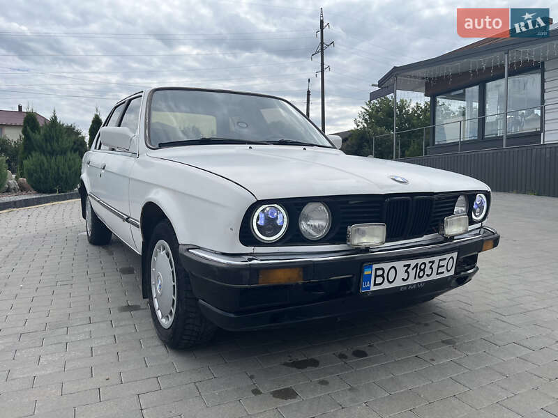 Седан BMW 3 Series 1986 в Городенке