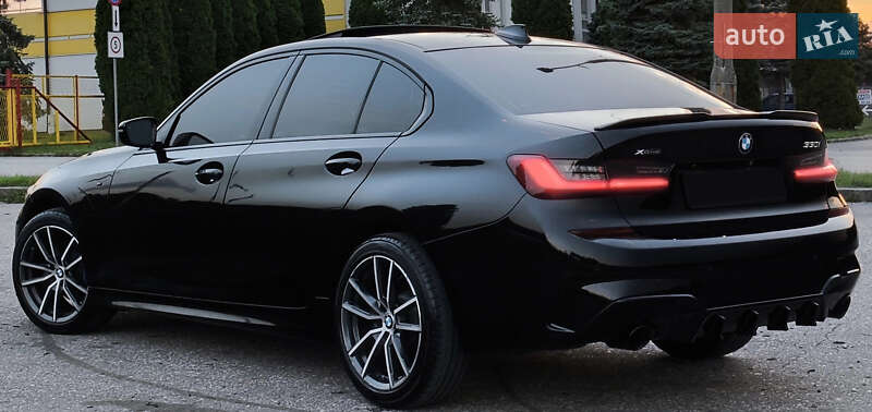 Седан BMW 3 Series 2019 в Львове