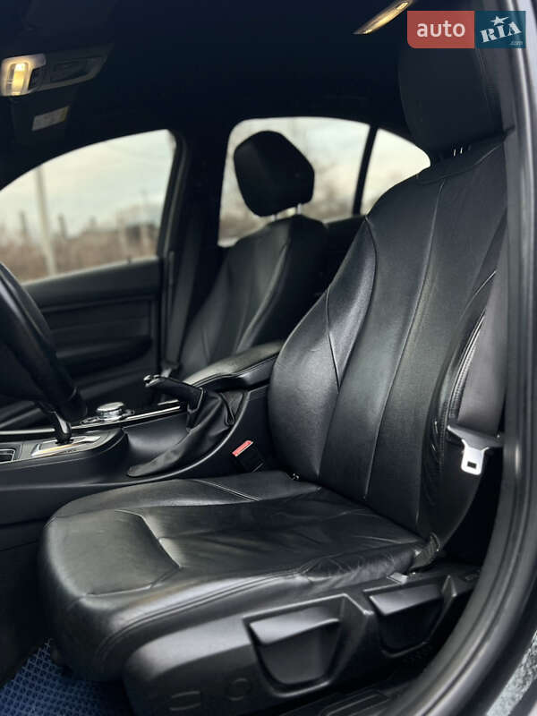 Седан BMW 3 Series 2015 в Николаеве