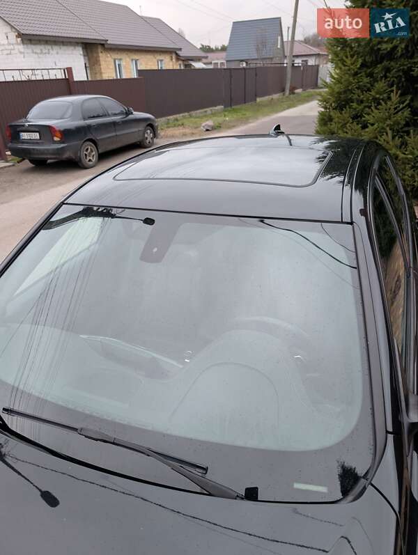 Седан BMW 3 Series 2018 в Києві