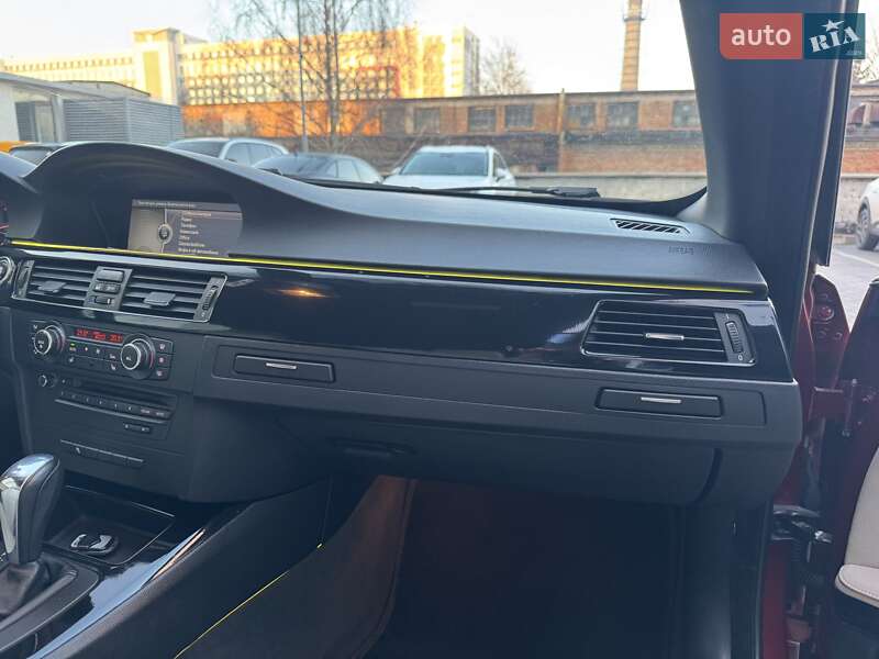 Кабриолет BMW 3 Series 2012 в Киеве фото 6 Кабриолет BMW 3 Series 2012 в Киеве