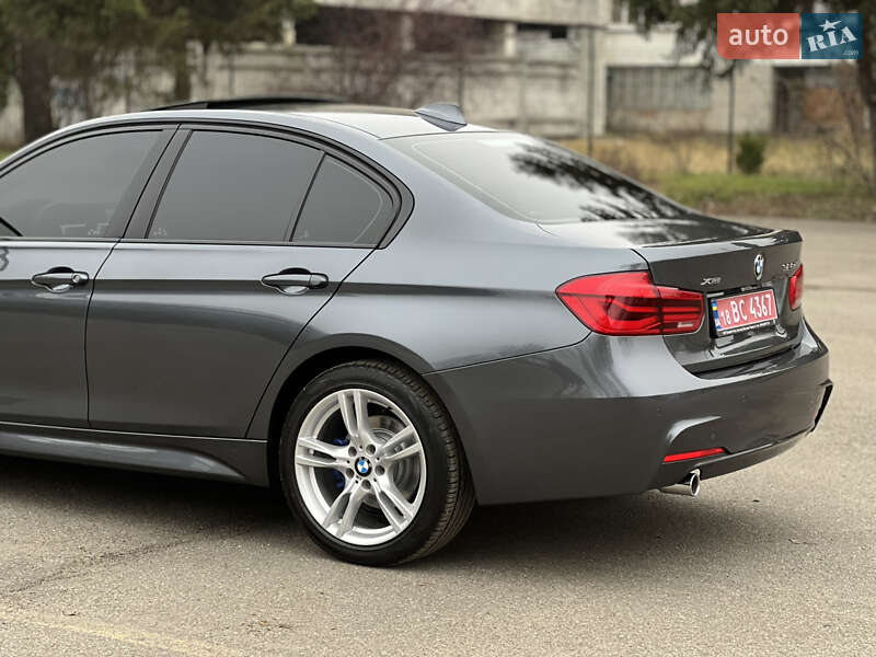 Седан BMW 3 Series 2018 в Киеве