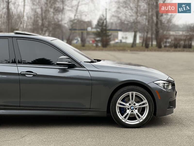 Седан BMW 3 Series 2018 в Киеве