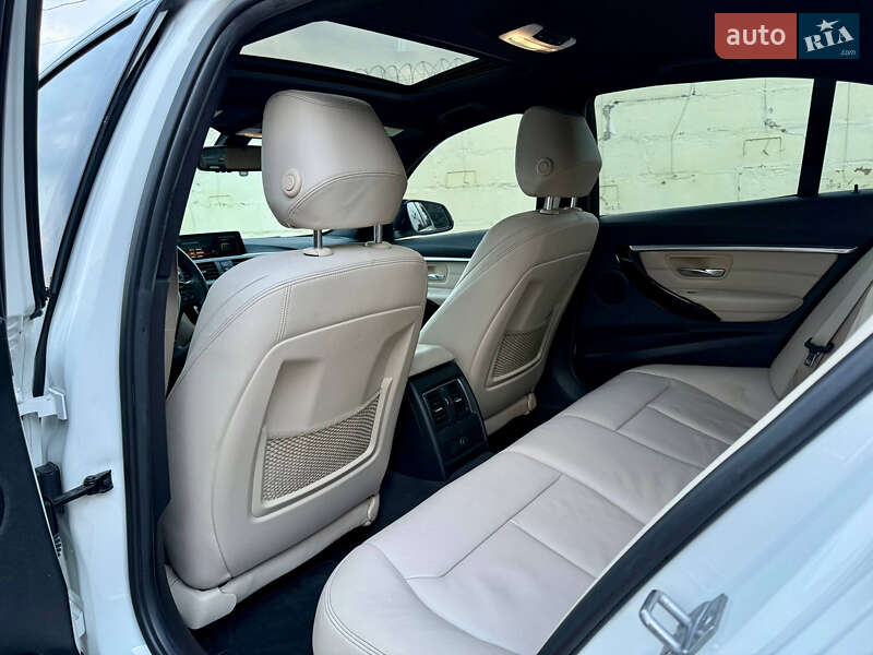 Седан BMW 3 Series 2016 в Днепре