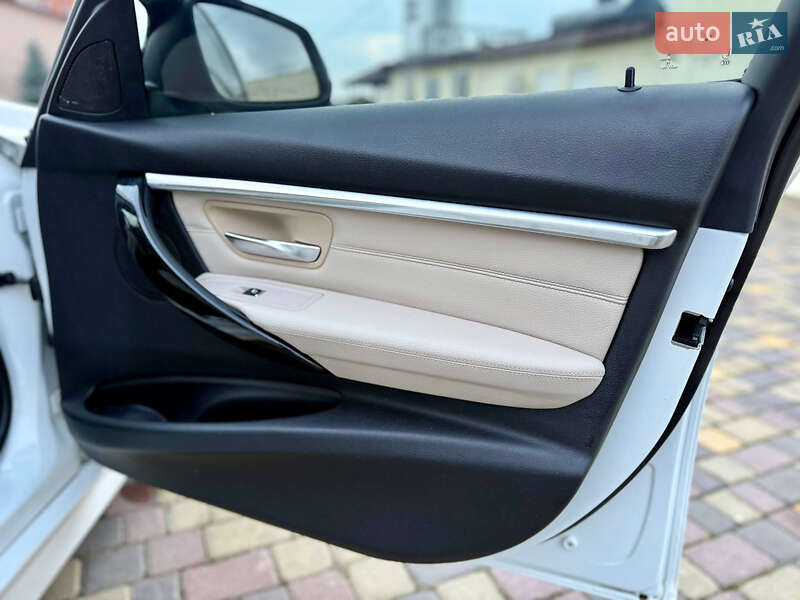 Седан BMW 3 Series 2016 в Днепре