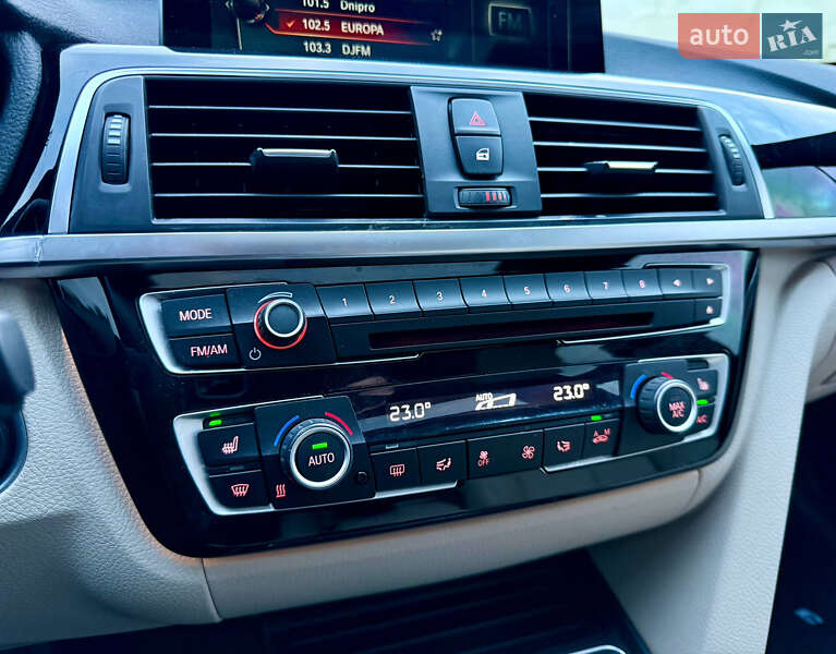 Седан BMW 3 Series 2016 в Днепре