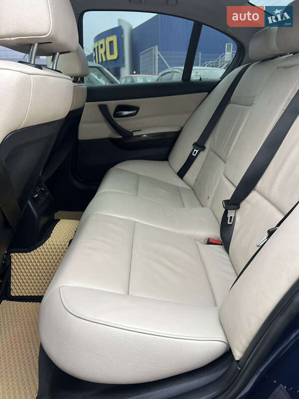 Седан BMW 3 Series 2010 в Запорожье фото 7 Седан BMW 3 Series 2010 в Запорожье