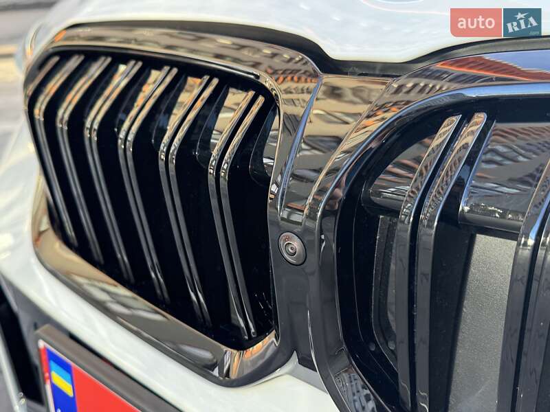 Седан BMW 3 Series 2025 в Києві