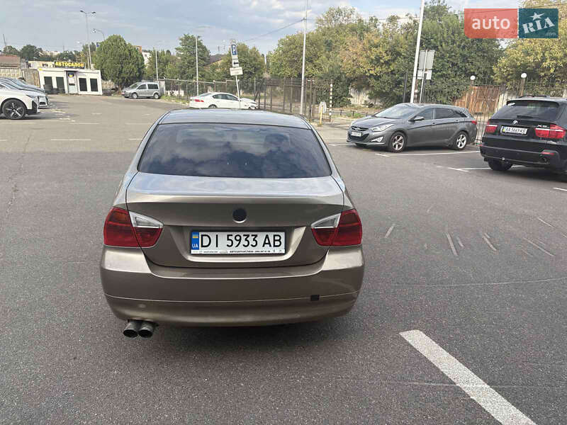 Седан BMW 3 Series 2005 в Киеве