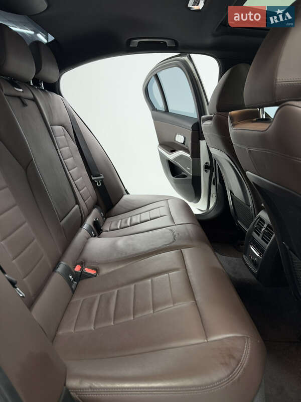 Седан BMW 3 Series 2020 в Одессе