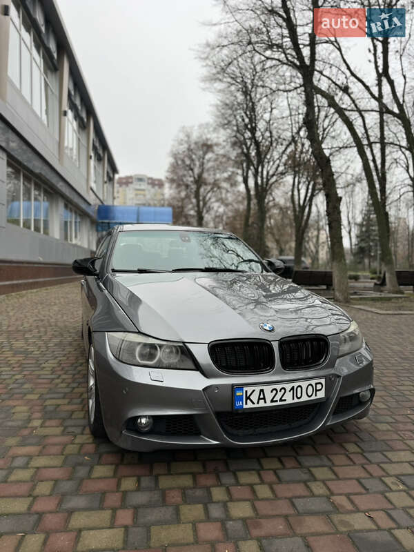 BMW 3 Series 2010