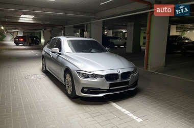 Седан BMW 3 Series 2015 в Львове
