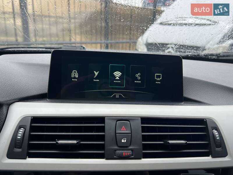 Седан BMW 3 Series 2016 в Києві