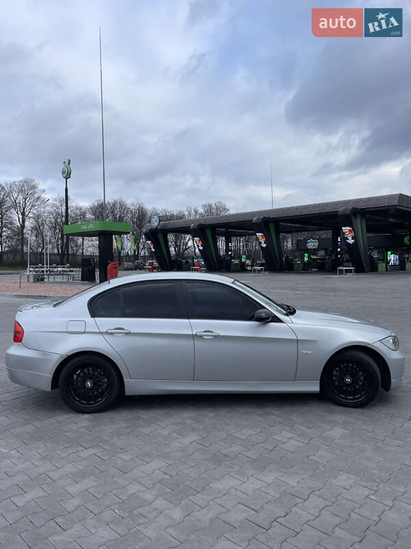 Седан BMW 3 Series 2007 в Виннице