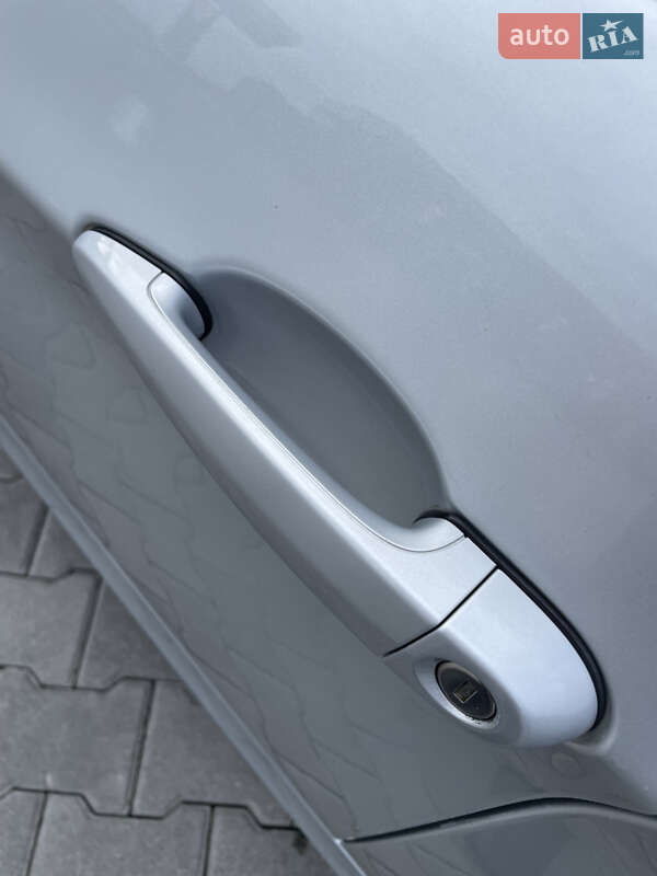 Седан BMW 3 Series 2007 в Виннице