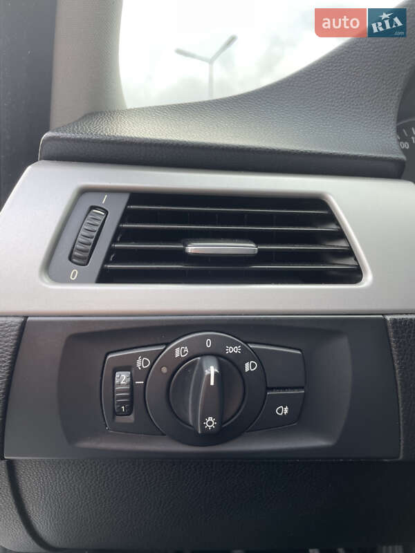 Седан BMW 3 Series 2007 в Виннице