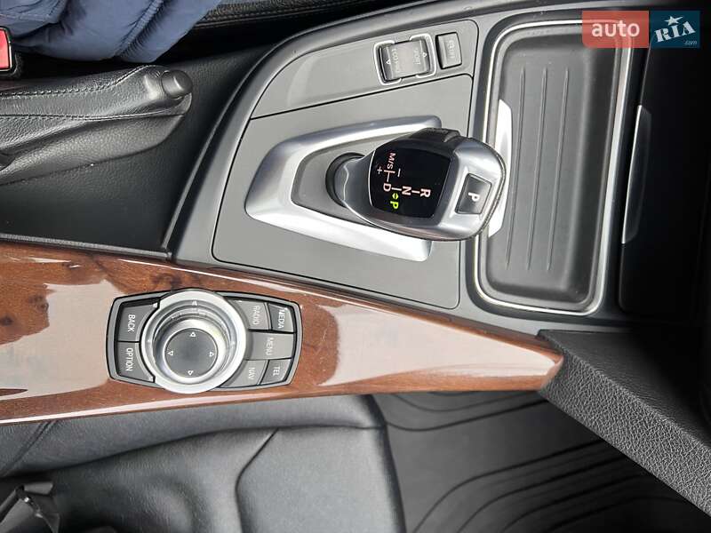 Седан BMW 3 Series 2013 в Киеве