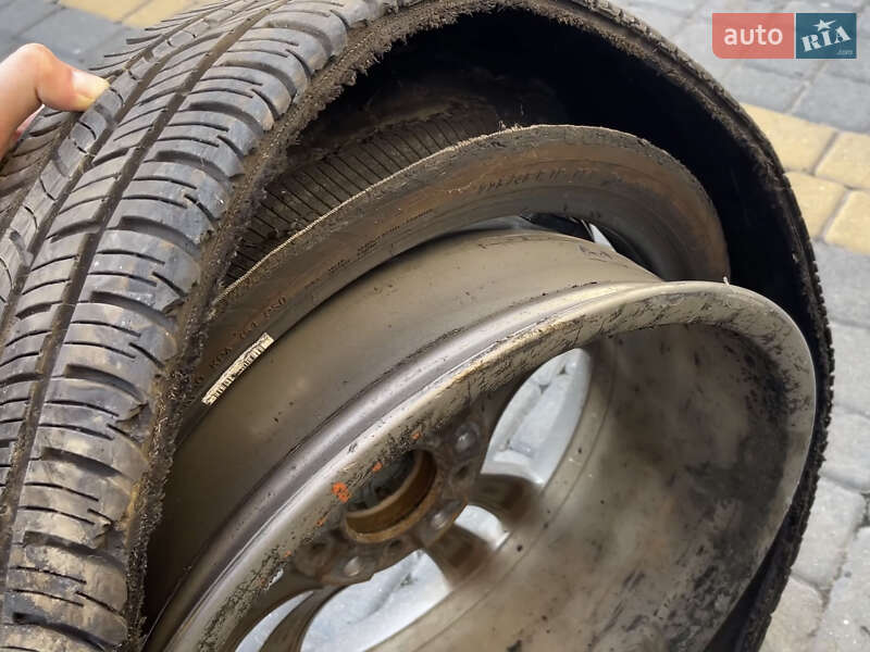 Седан BMW 3 Series 2016 в Киеве