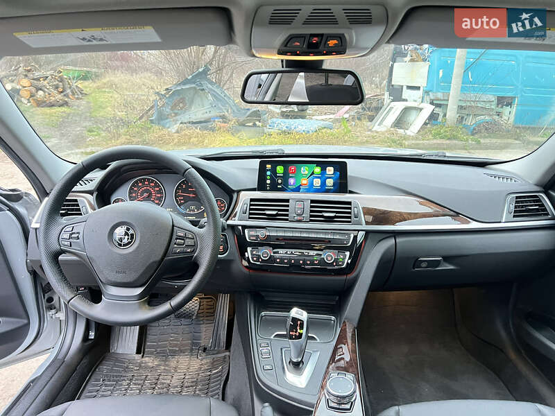 Седан BMW 3 Series 2016 в Хмельницком