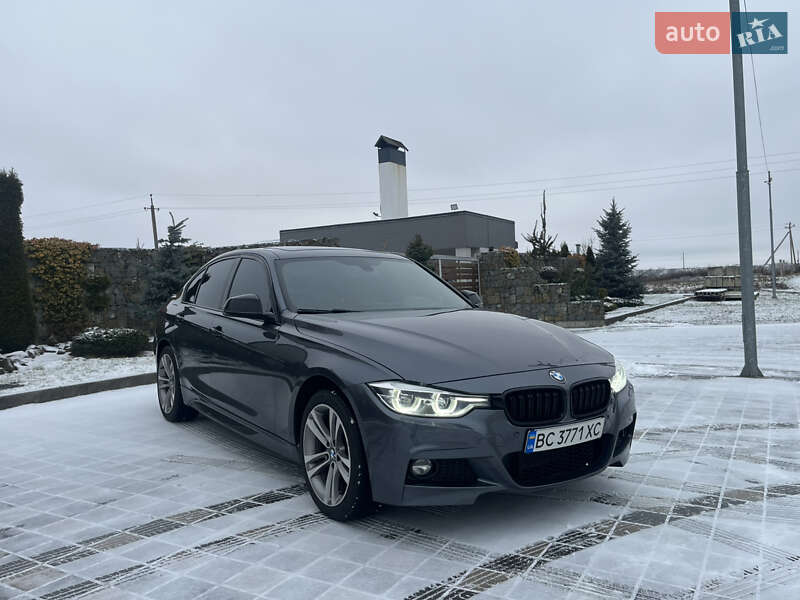 Седан BMW 3 Series 2017 в Стрию