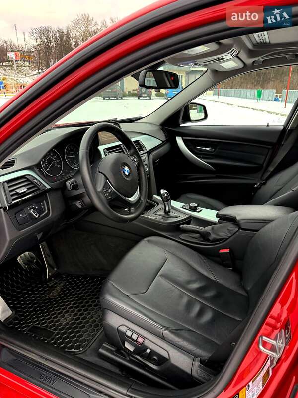 Седан BMW 3 Series 2015 в Обухове