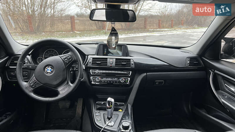 Седан BMW 3 Series 2017 в Бердичеві