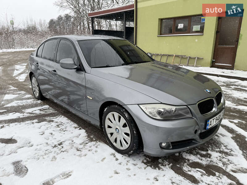 Седан BMW 3 Series 2009 в Івано-Франківську