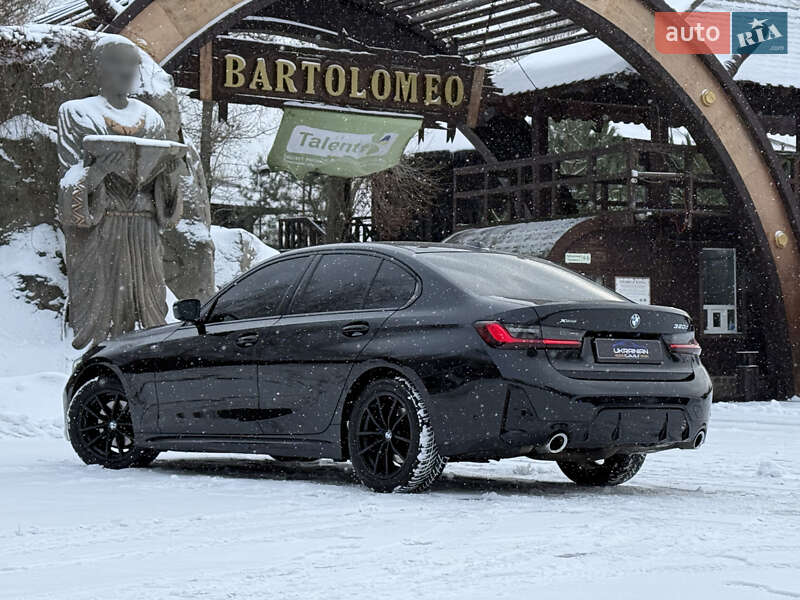 Седан BMW 3 Series 2022 в Дніпрі