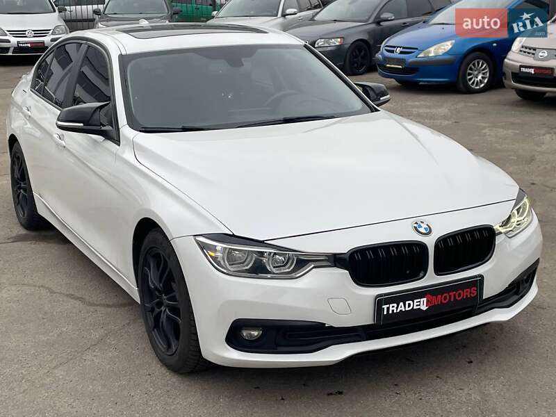 Седан BMW 3 Series 2017 в Киеве