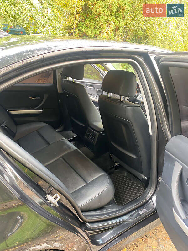 Седан BMW 3 Series 2010 в Рівному