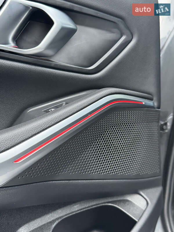 Седан BMW 3 Series 2022 в Киеве фото 34 Седан BMW 3 Series 2022 в Киеве