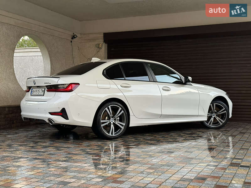 Седан BMW 3 Series 2020 в Одесі
