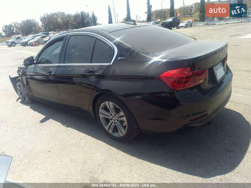 Седан BMW 3 Series 2017 в Киеве