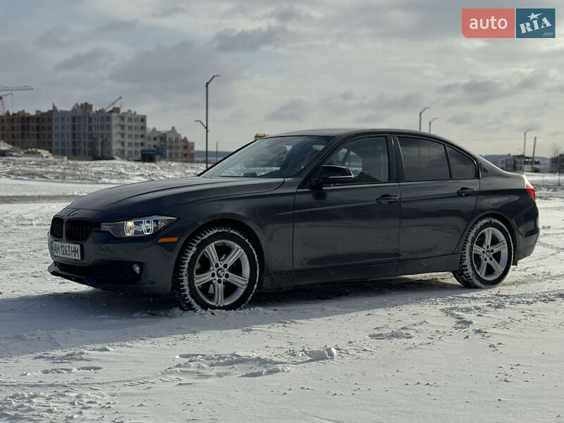 Седан BMW 3 Series 2015 в Рівному