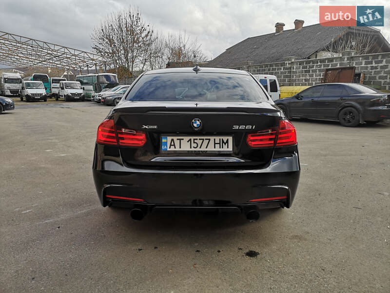 Седан BMW 3 Series 2013 в Калуші