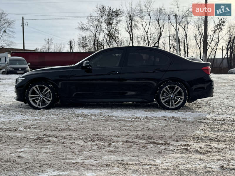 Седан BMW 3 Series 2017 в Хмельницком